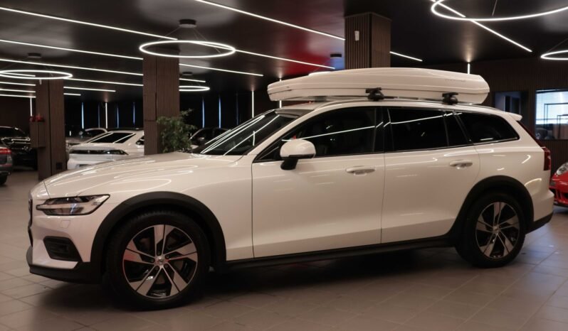 
								Volvo V60 Cross Country D4 190 ch AWD | Momentum | Automatique | Navigation | DAB+ | Chauffage | Crochet | Coffre de toit full									