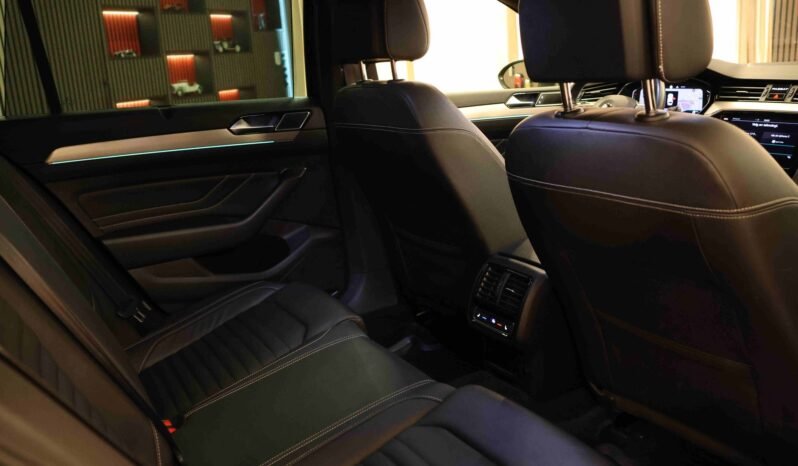 
								Volkswagen Passat Variant Alltrack 2.0 TDI 190 ch 4MOTION | DSG | Sport | 360° | Webasto | CarPlay | Crochet full									