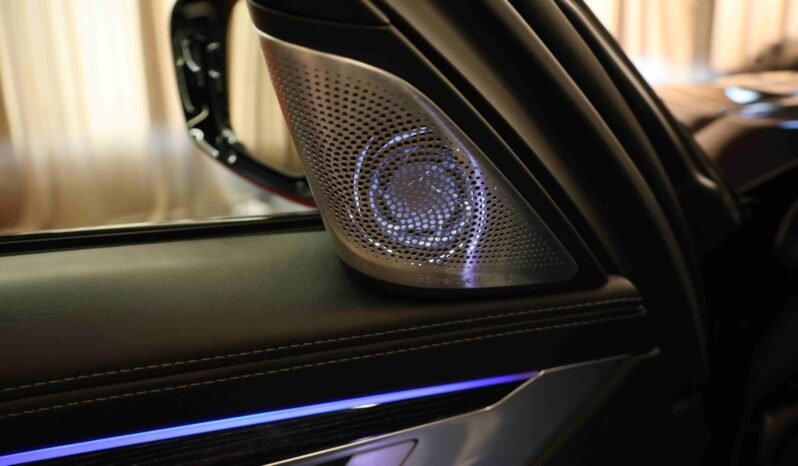 
								BMW 740Le xDrive iPerformance M Sport | HUD | ACC | Soft-Close | Pano | Laser | B&W full									