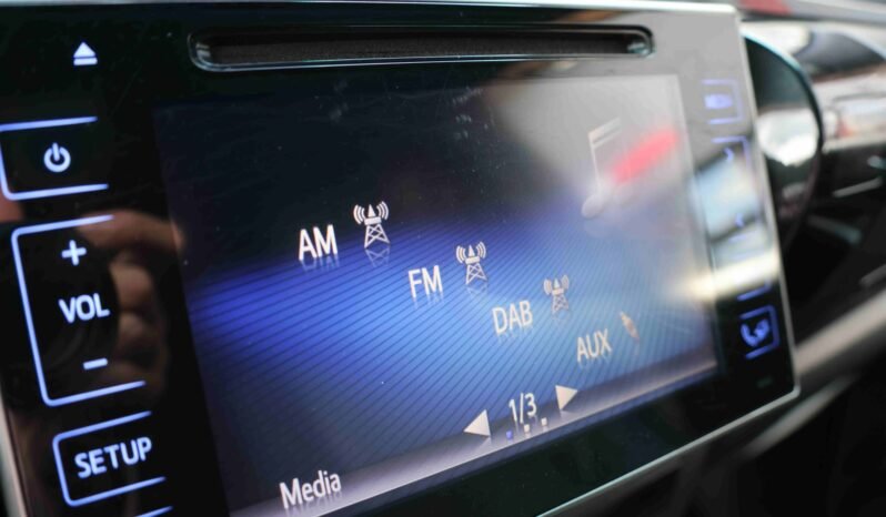 
								Toyota Hilux 2.4 D-4D 150 ch Double Cabine | Automatique | Noir | Cuir | DEFA | Feux supplémentaires | Garantie 10 ans full									