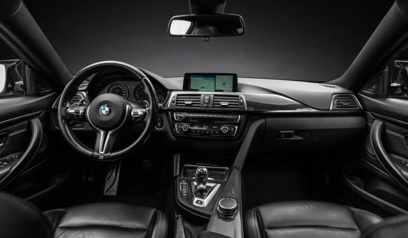 
								BMW M4 Competition 450 ch DKG – Carbone – Cuir – Harman Kardon – Affichage tête haute – Toit ouvrant full									
