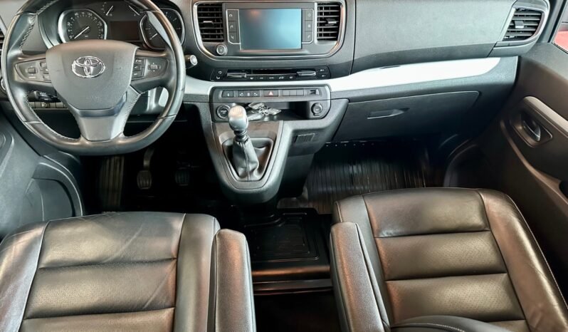 
								Toyota Proace Verso 120 ch — 2018 full									