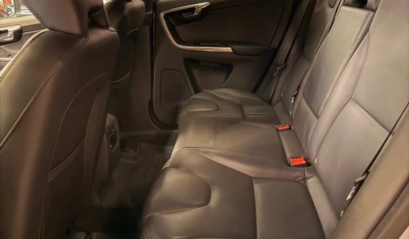
								Volvo XC60 D4 AWD Summum | Cuir | ACC | Chauffage | Crochet | Mémoire | Navigation full									