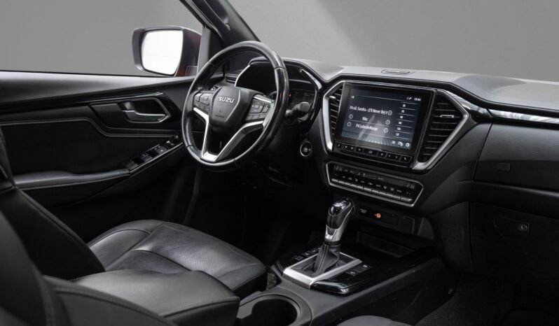 
								Isuzu D-Max 1.9 Double Cab Black Edition de 2021 full									