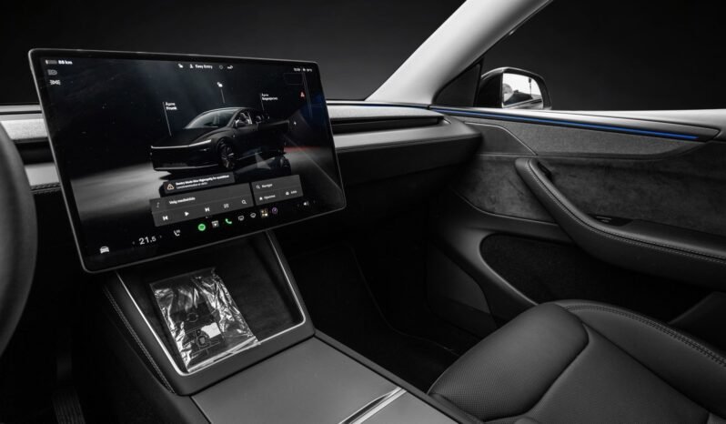 
								Tesla Model Y Long Range AWD Juniper Premium / 514 ch / 600 km WLTP / Sièges ventilés / Premium Audio / Toit panoramique / Norvégien full									