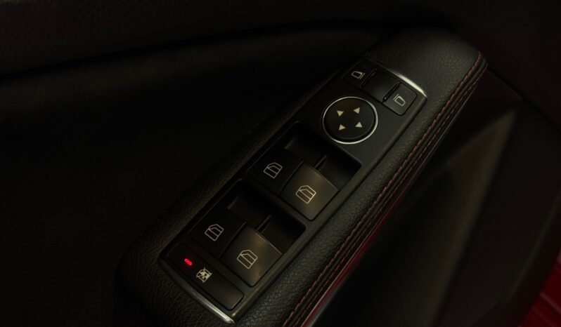 
								Mercedes-Benz Classe A 180 AMG de 2013, Automatique full									