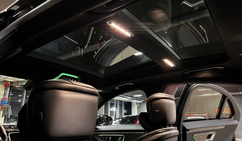 
								Mercedes-Benz S 350 d 4MATIC – 4 roues directrices – Massage – Très bien équipé full									