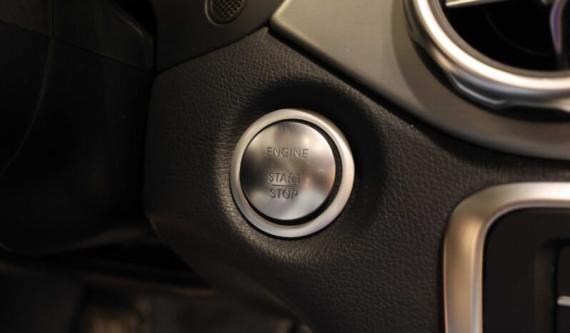 
								Mercedes-Benz GLA 220 4MATIC | 184 ch | LED | Caméra de recul | DAB | Navigation | Keyless | Crochet d’attelage full									