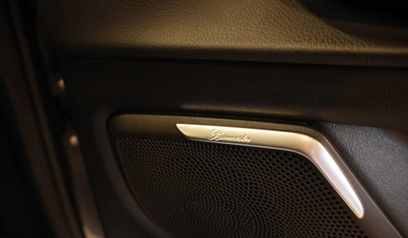 
								Mercedes-Benz V 300 d 4MATIC AMG 237 ch | Burmester | DISTRONIC | Caméra | Attelage | Webasto full									