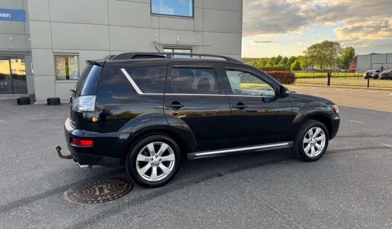 
								Mitsubishi Outlander 2.2 DI-D 156 ch 4×4 Automatique full									