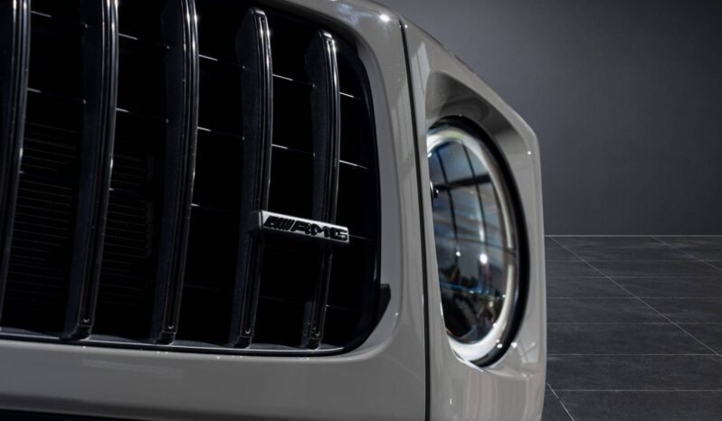
								Mercedes-AMG G 63 605 ch | V8 Biturbo | 4MATIC | Mild-Hybrid | AMG Performance | Équipement haut de gamme full									