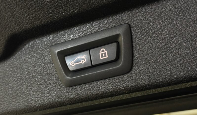 
								BMW X5 xDrive40e/ M-SPORT/ H&K/ NAVI/ ACC HUD/ PANO/ UE OK/ full									