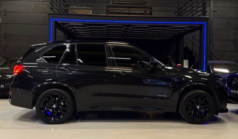 
								BMW X5 xDrive40e/ M-SPORT/ H&K/ NAVI/ HUD/ PANO/ NUIT/ SOFT full									