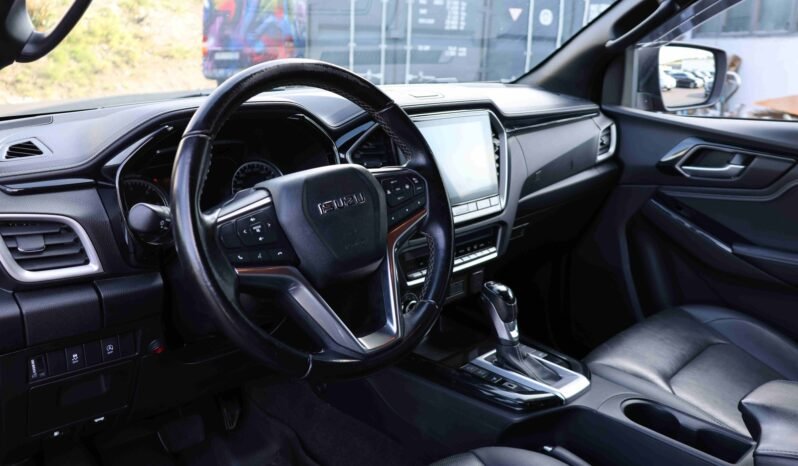 
								ISUZU D-MAX AT35 4×4 — 163 CH full									