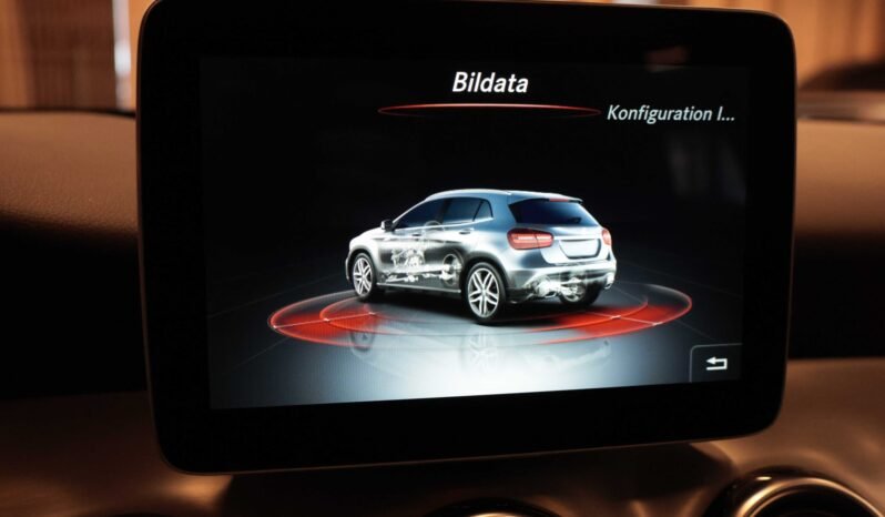 
								Mercedes-Benz GLA 220 4MATIC | 184 ch | LED | Caméra de recul | DAB | Navigation | Keyless | Crochet d’attelage full									