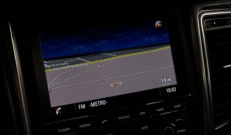 
								Porsche Macan S 211 ch – PASM – ACC – PANO – BOSE – WEBASTO – ATTELAGE full									
