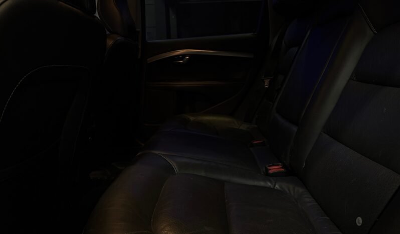 
								Volvo XC70 CUIR / AUTOMATIQUE / CONFORME AUX NORMES UE / Édition Dynamique / SERVICE / NAVIGATION full									