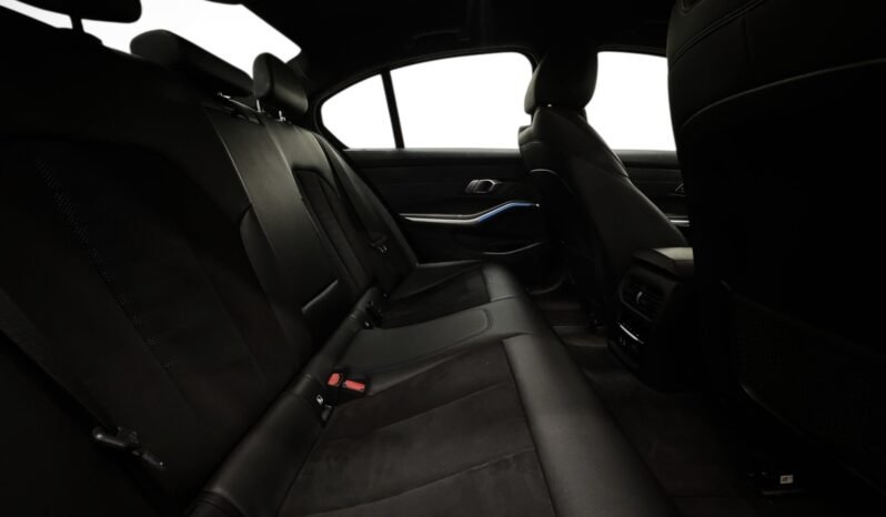 
								BMW 330e 330e/ M-SPORT/ NAVI/ PDC/ FOSSE À COQ VIVANT/ AMBIANT/ full									
