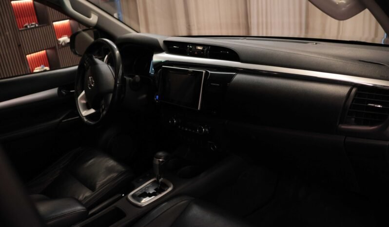
								Toyota Hilux 2.4 D-4D 150 ch | 4×4 | Automatique | Cuir | Caméra | Webasto | Attelage full									