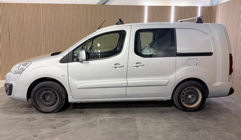 
								Peugeot Partner 1.6 D 100 CV – AUTOMATIQUE – LONGUE – CROCHET full									