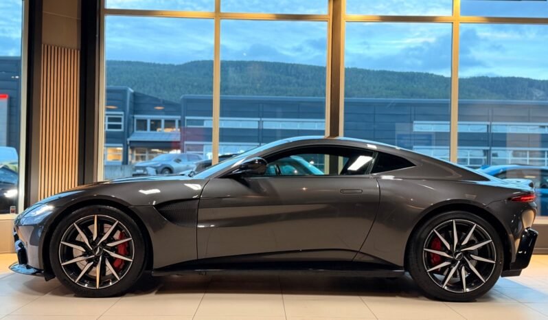 
								Aston Martin Vantage 4.0 V8 510 ch, Caméra, Sièges 16 positions, Carbone, Sport, Norvégien full									