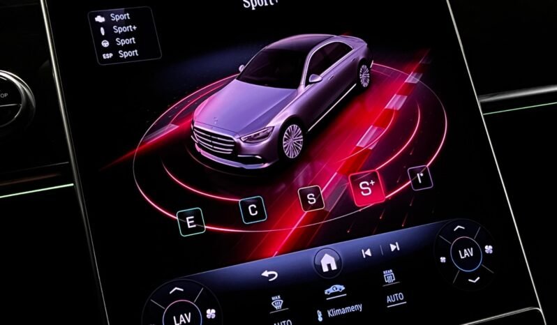 
								Mercedes-Benz S 350 d 4MATIC – 4 roues directrices – Massage – Très bien équipé full									