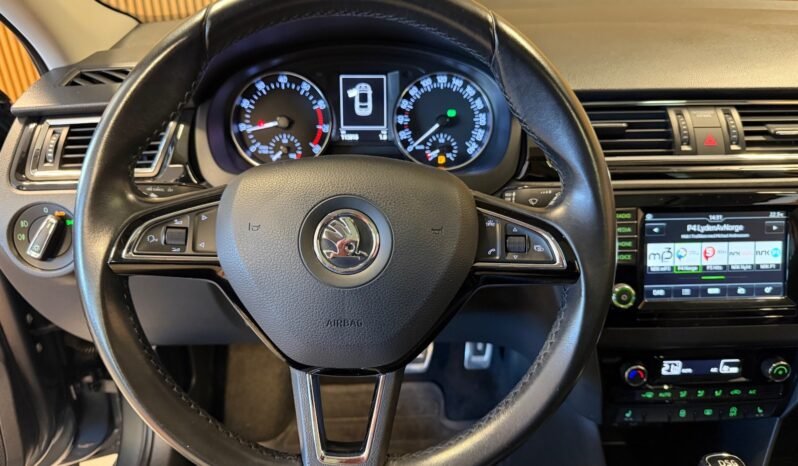 
								Škoda Rapid 1.2 TSI 90 ch | Automatique | Toit panoramique | Régulateur | Homologué UE full									