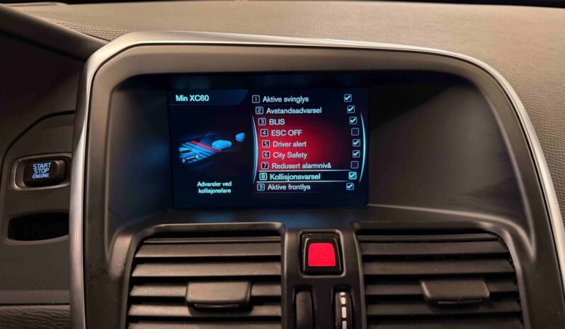 
								Volvo XC60 D4 AWD Summum | Cuir | ACC | Chauffage | Crochet | Mémoire | Navigation full									