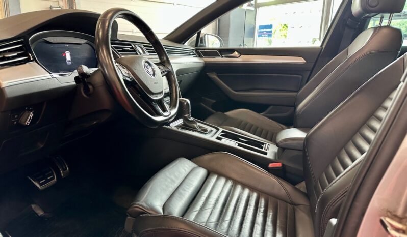 
								Volkswagen Passat Variant 2.0 TDI 190 ch 4MOTION — 2016 full									
