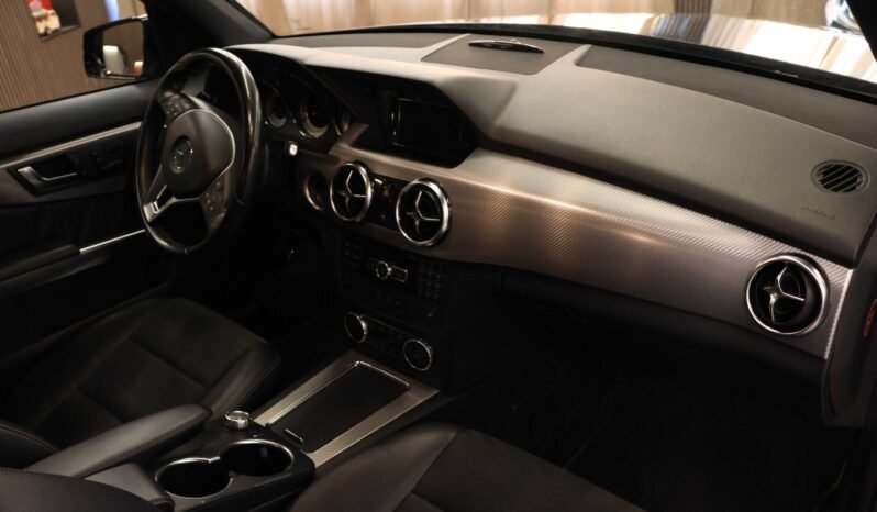 
								Mercedes-Benz GLK 220 CDI 4MATIC AMG | 170 ch | Cuir | Mémoire | Attelage | Navigation | Bluetooth full									