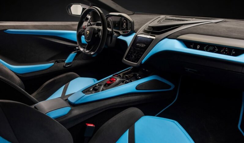 
								Lamborghini Revuelto 6.5 V12 1 015 ch – Blu Cepheus, Ad Personam, Full Carbon, Norvégien full									